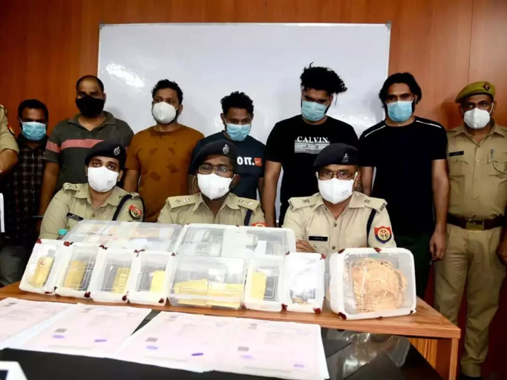 Jewelery worth Rs 25 crore stolen in Bhogal, police starts investigation